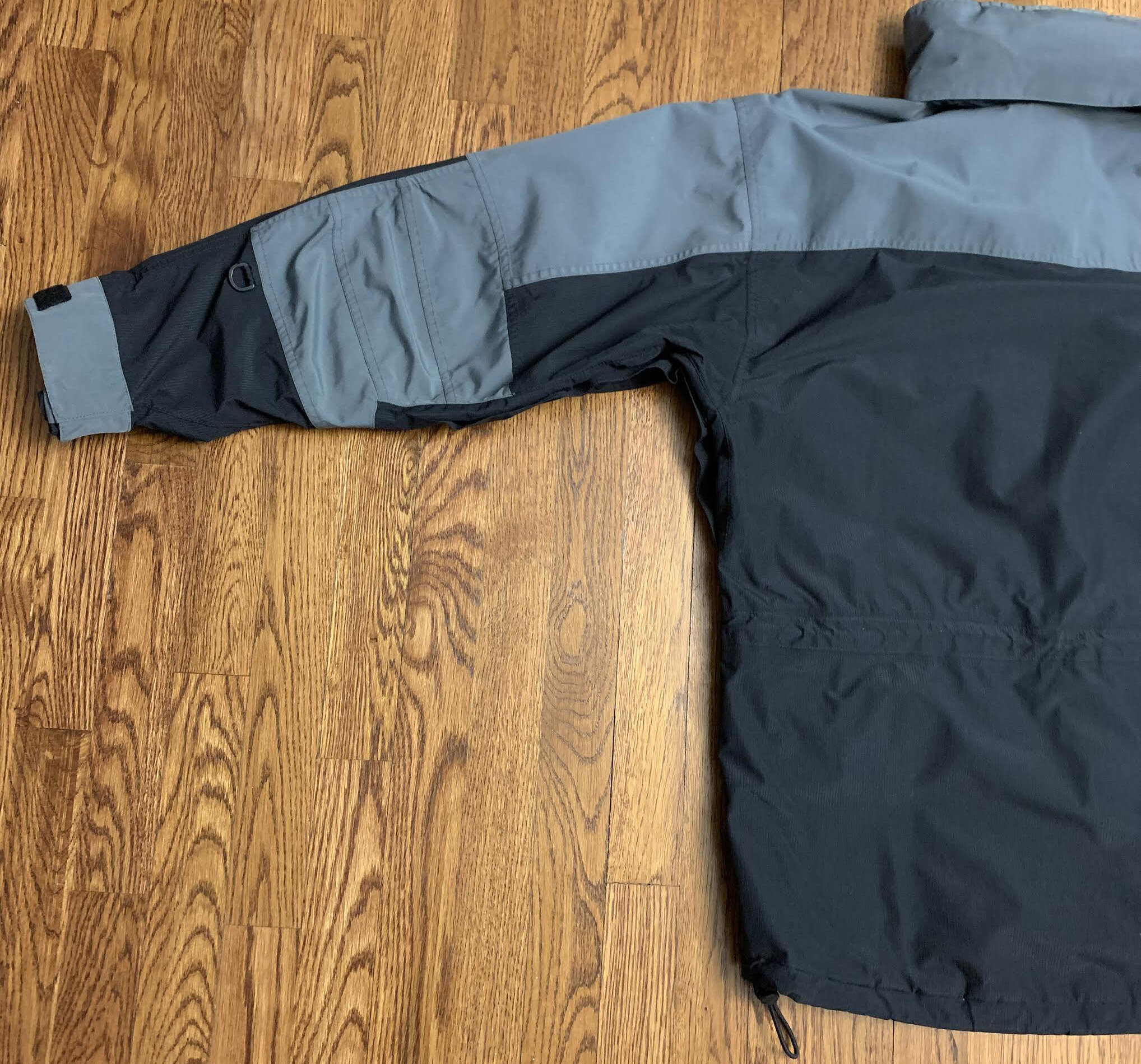 Vintage The North Face Mountain Gore-Tex Black / Grey Jacket (Size M) —  Roots